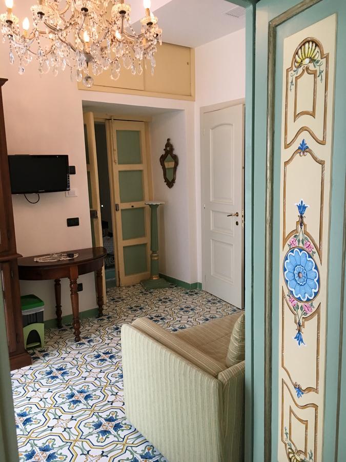 Old Taverna Sorrentina Εξωτερικό φωτογραφία